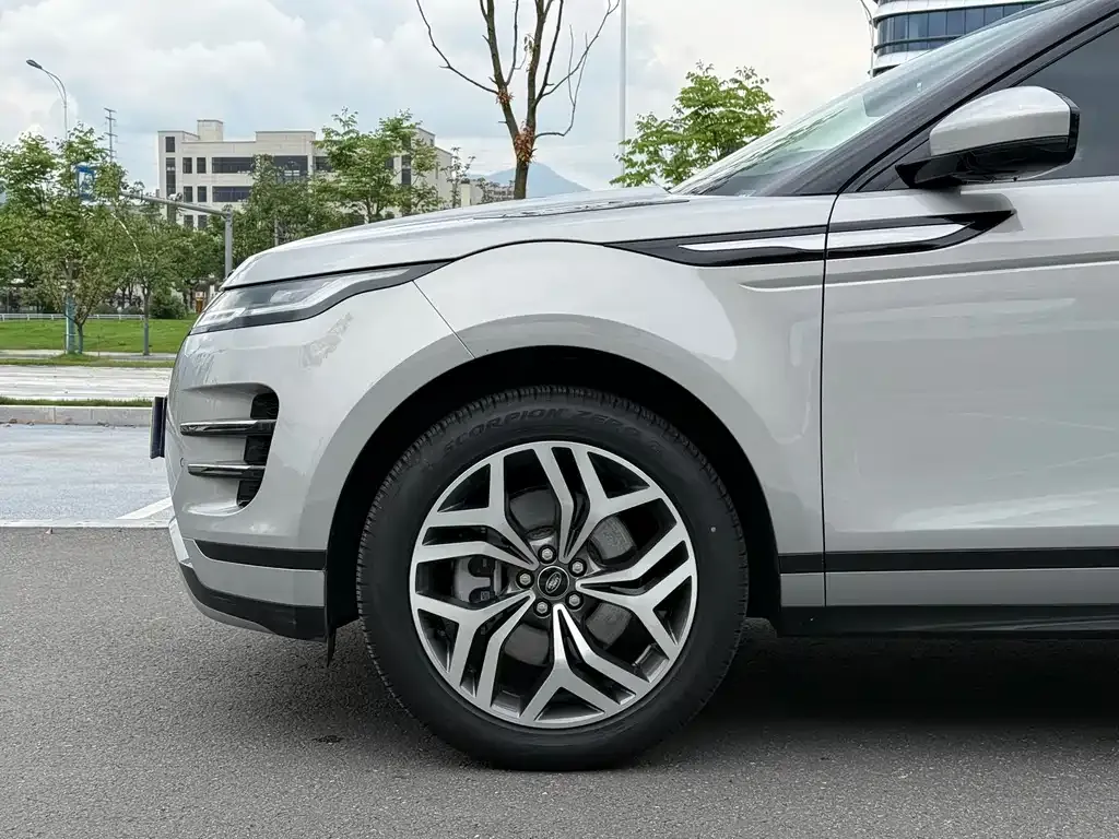 Land Rover Evoque — фото 8