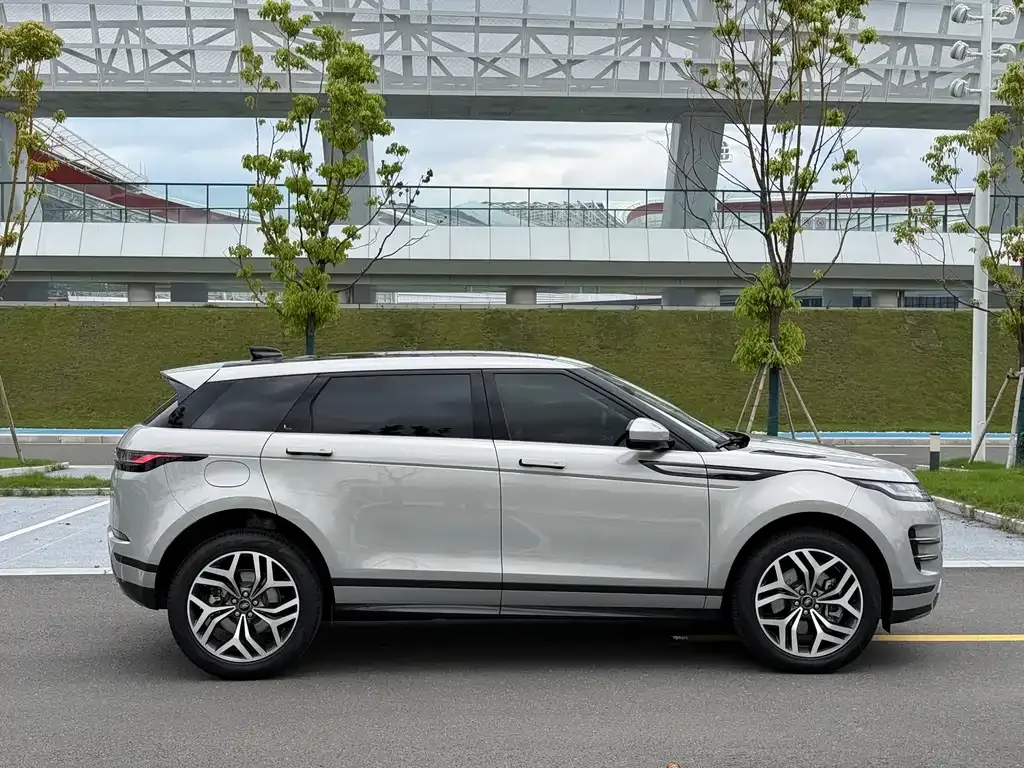 Land Rover Evoque — фото 2