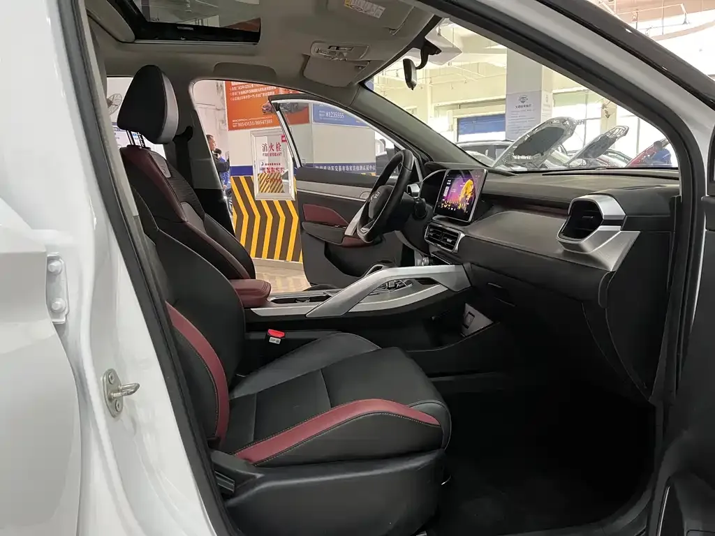 Geely Binyue 2022 из CN, фото 5