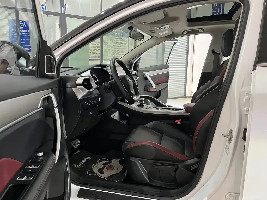Geely Binyue 2022 из CN, фото 4