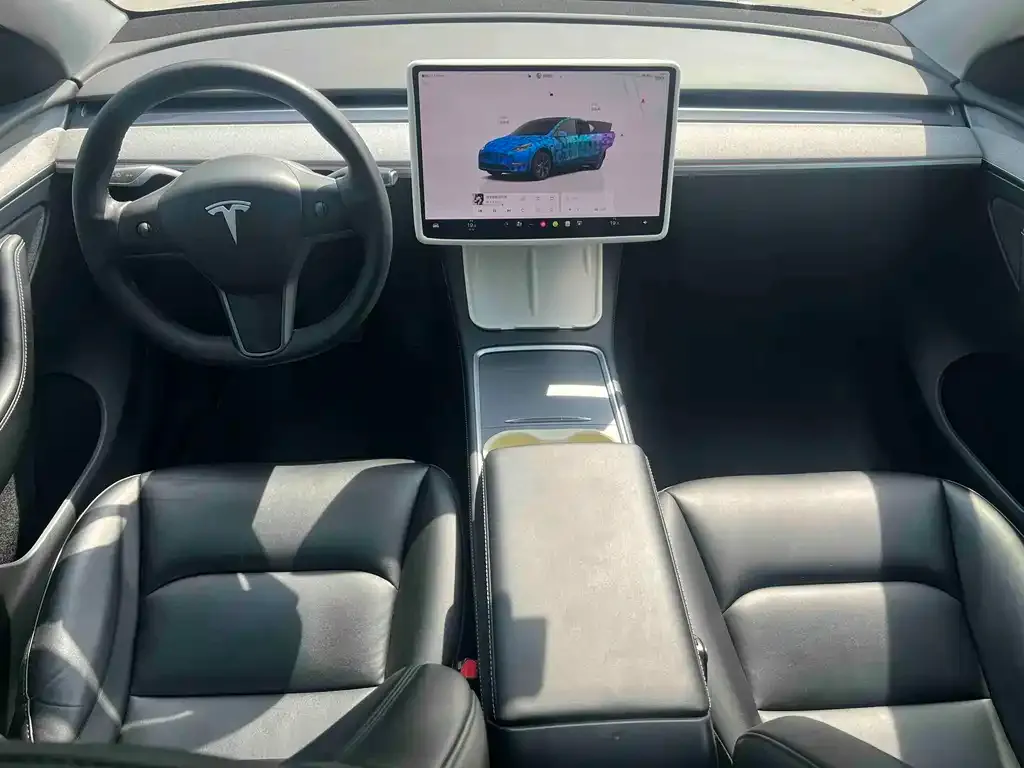 Tesla Model Y — фото 5