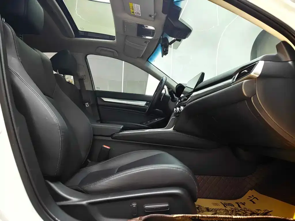 Honda Accord 2022 из CN, фото 5