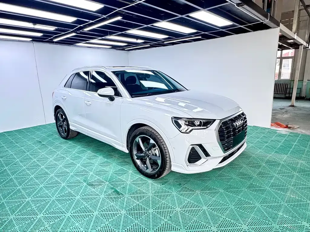 Audi Q3 — фото 9