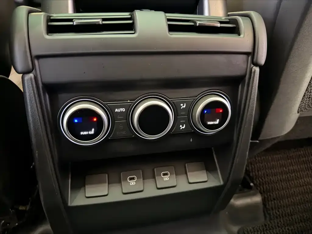 Land Rover Defender 2022 из CN, фото 8