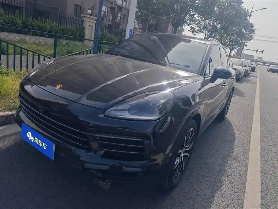 Porsche Cayenne Hybrid — фото 1