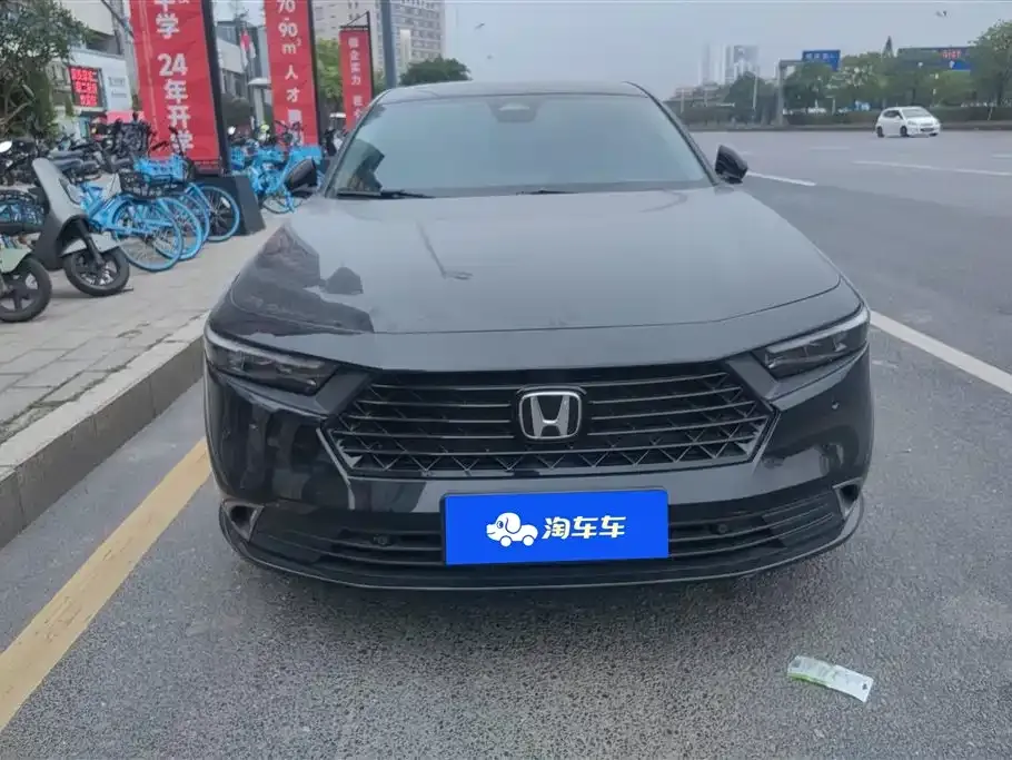 Honda Accord — фото 8