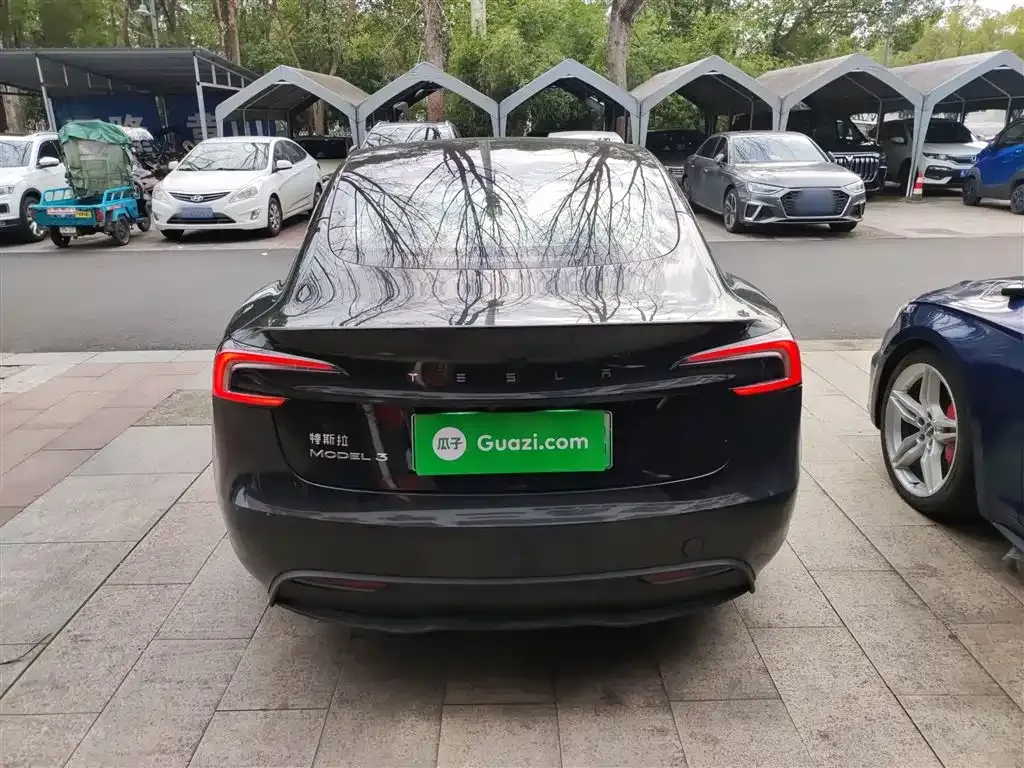 Tesla Model 3 — фото 6