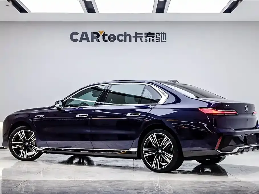 BMW i7 2023 из CN, фото 10