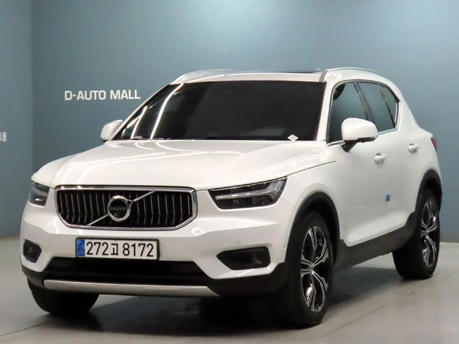Volvo XC40 — фото 1