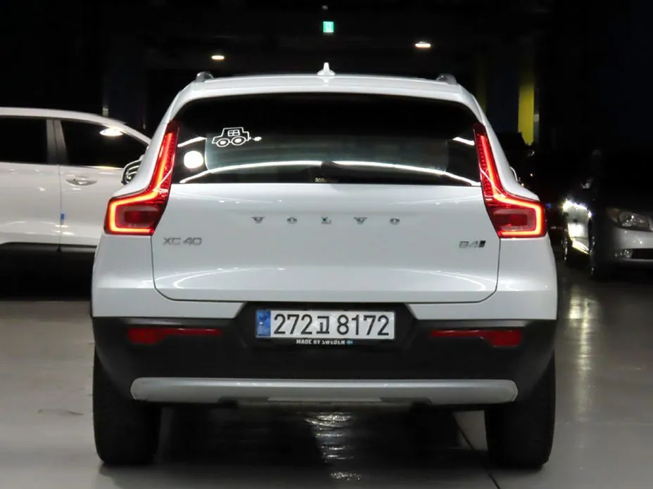 Volvo XC40 — фото 3