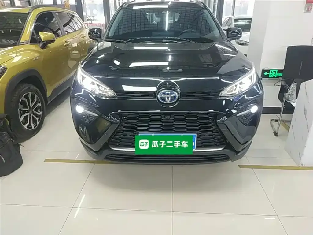 Toyota Wildlander — фото 1