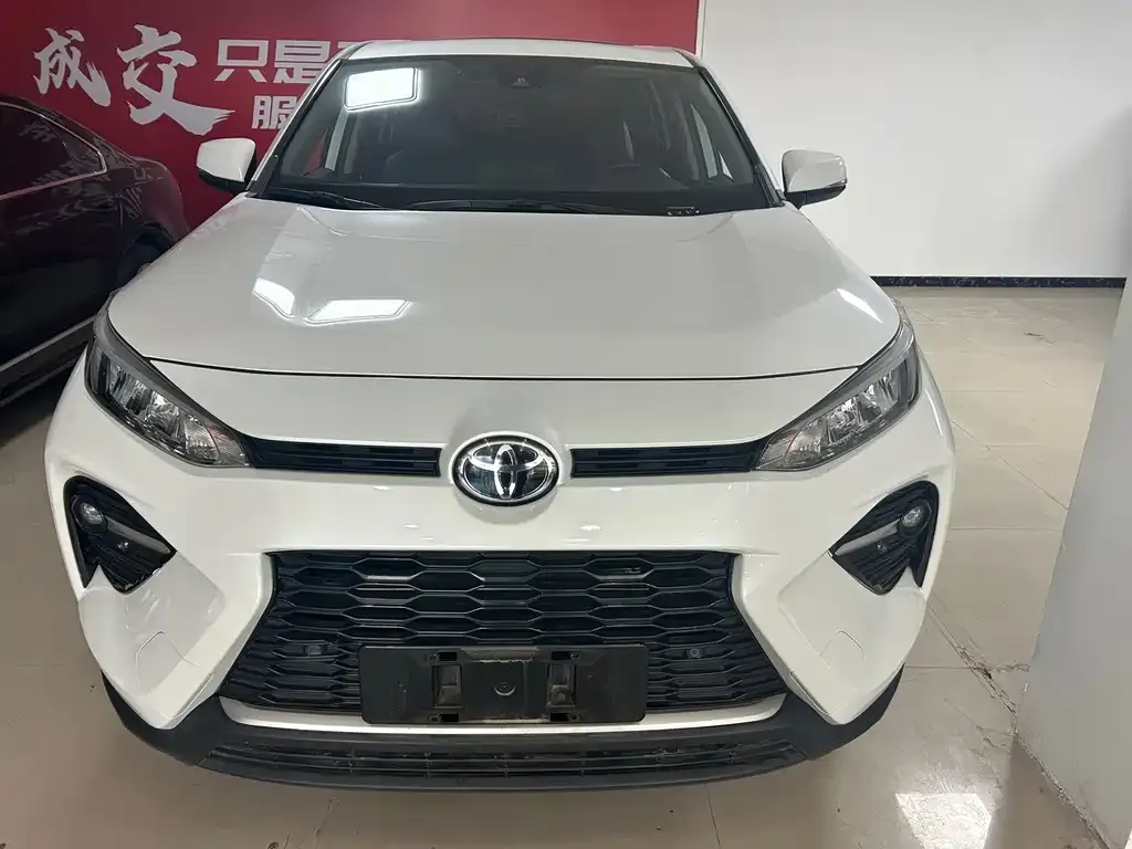 Toyota Wildlander — фото 1