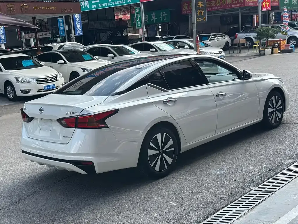 Nissan Teana — фото 6