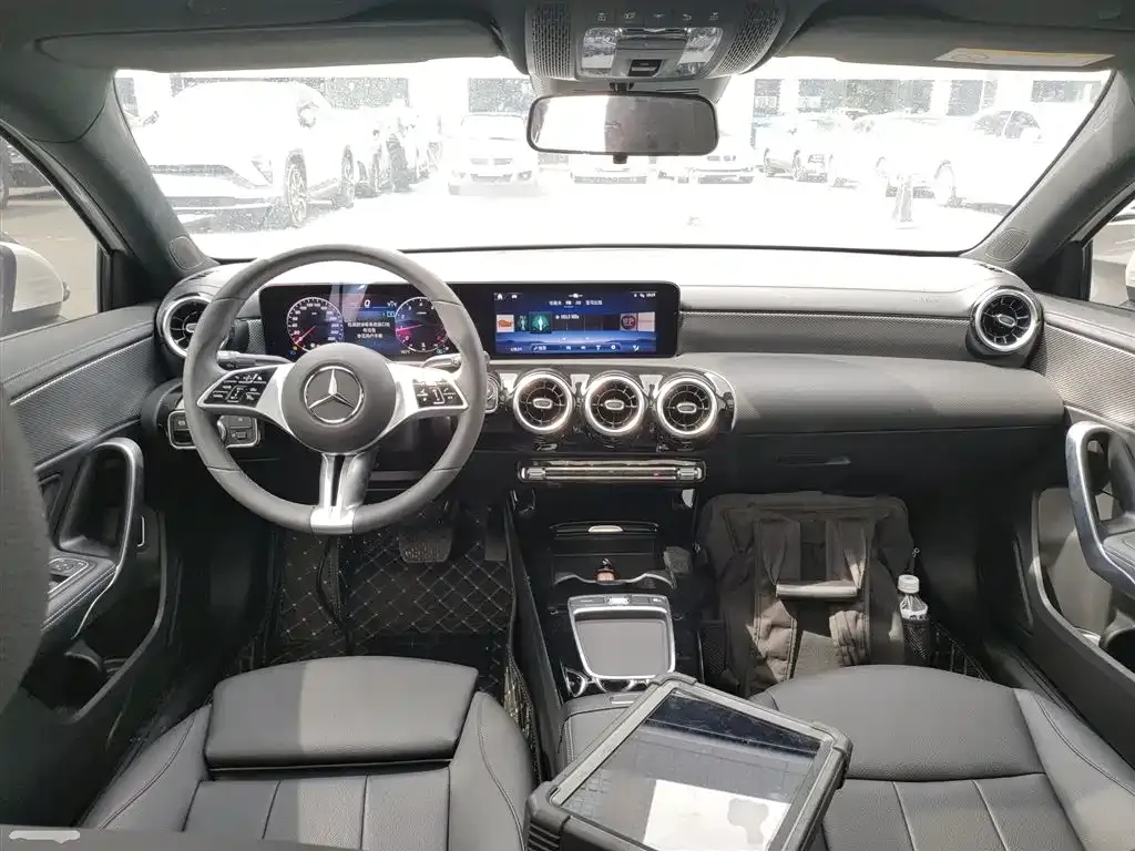 Mercedes-Benz A-Class — фото 10