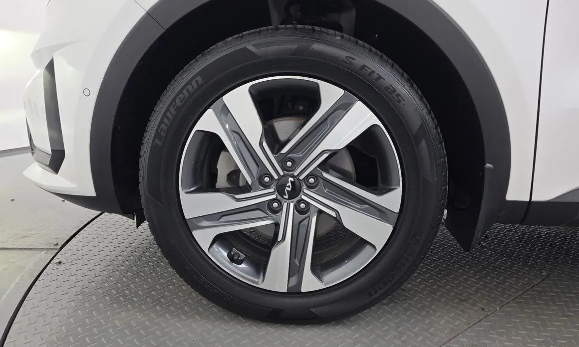 Kia Sorento — фото 5