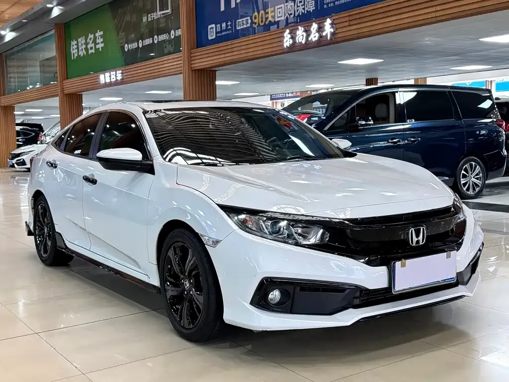 Honda Civic — фото 10