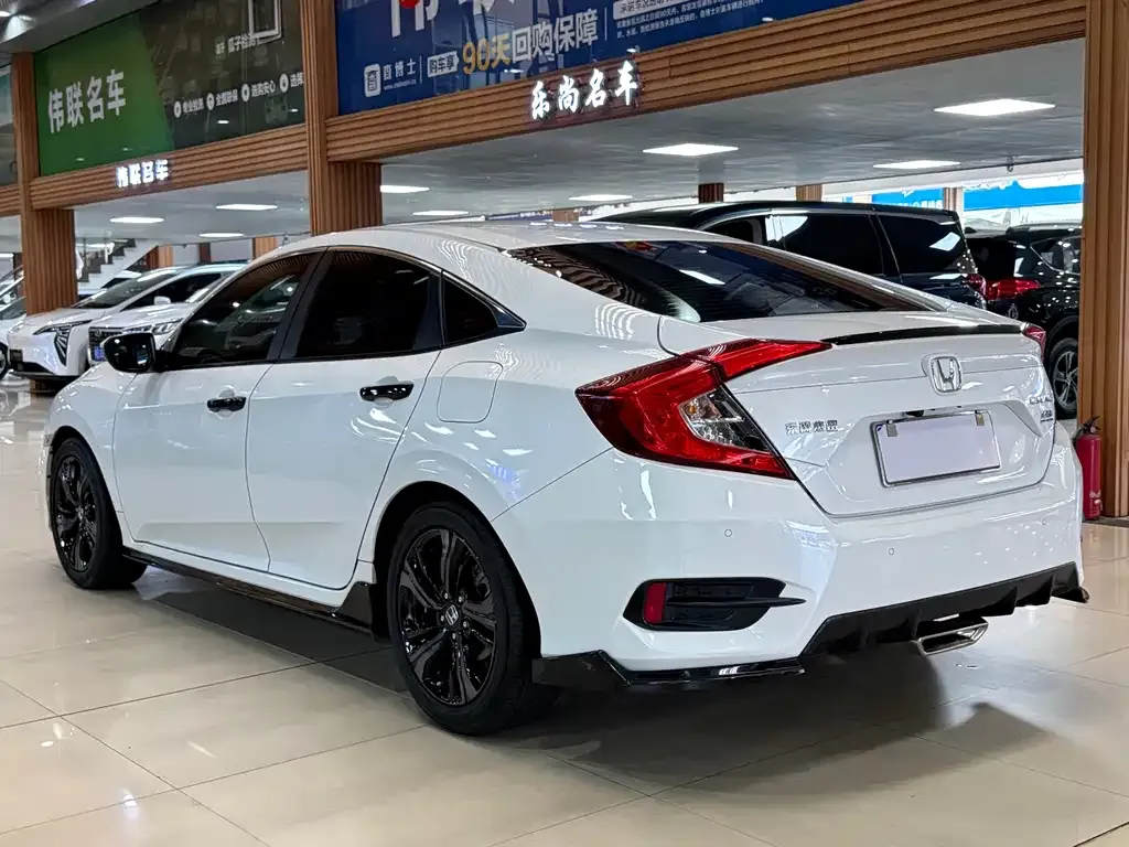 Honda Civic — фото 5