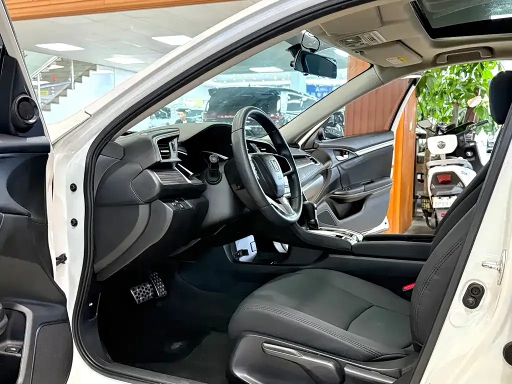 Honda Civic — фото 6