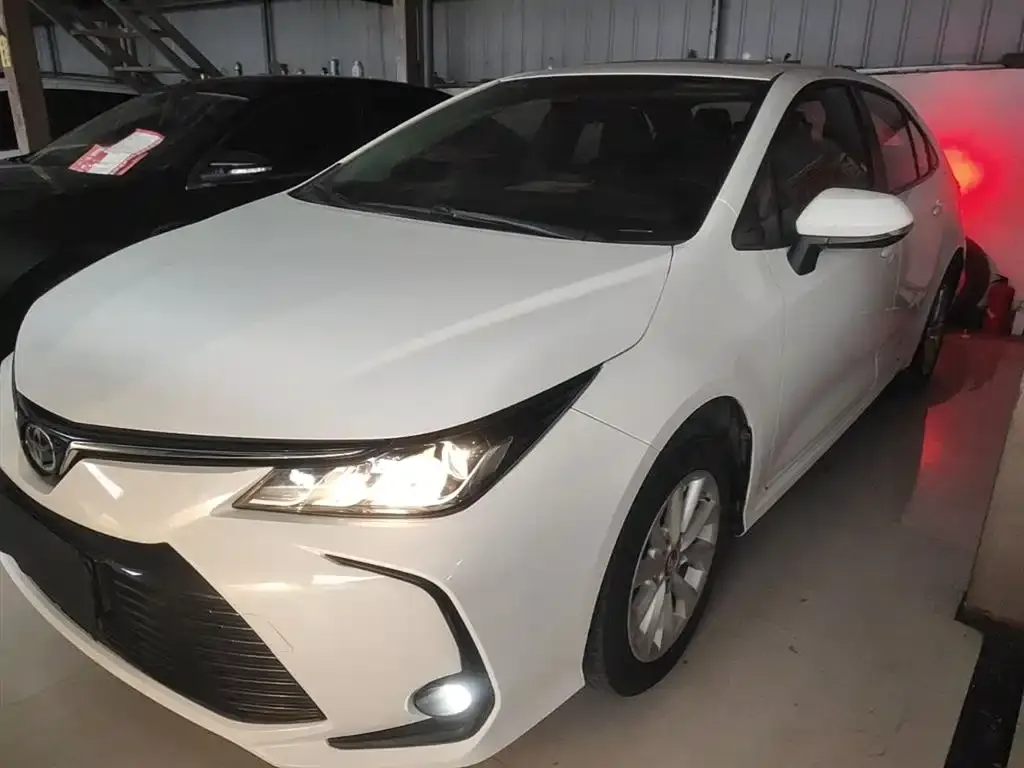 Toyota Corolla 2022 из CN, фото 2