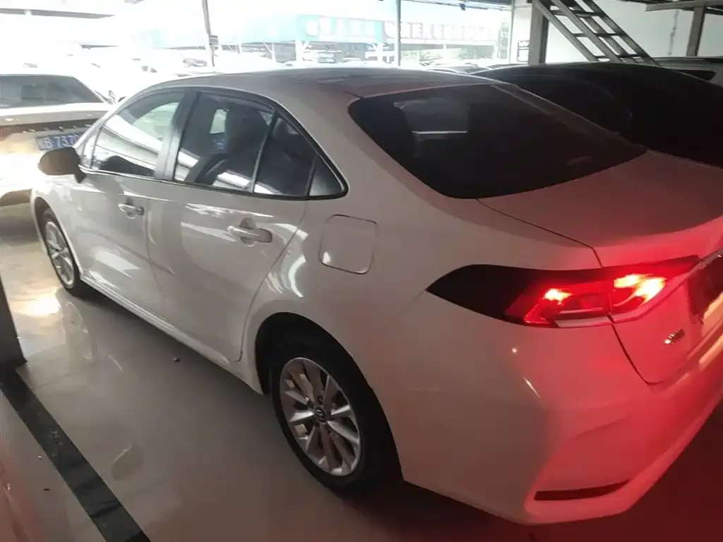 Toyota Corolla 2022 из CN, фото 8