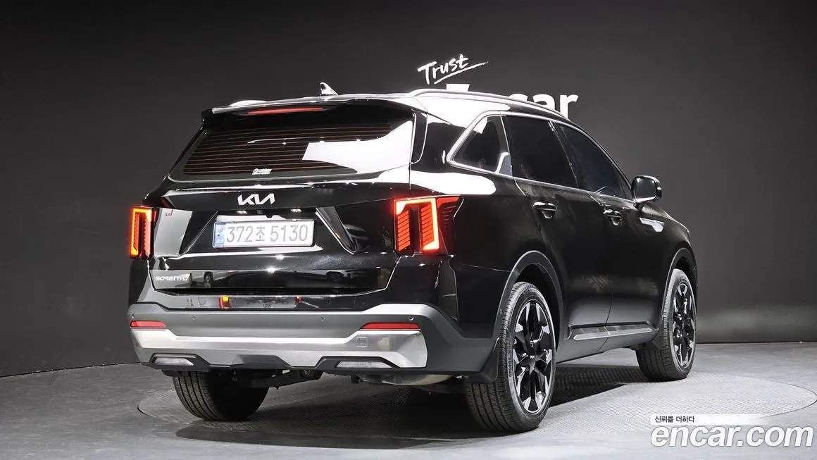 Kia Sorento — фото 7