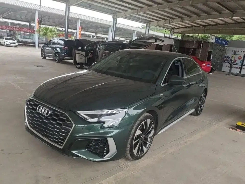 Audi A3 — фото 1