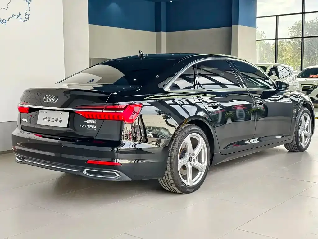 Audi A6L — фото 5