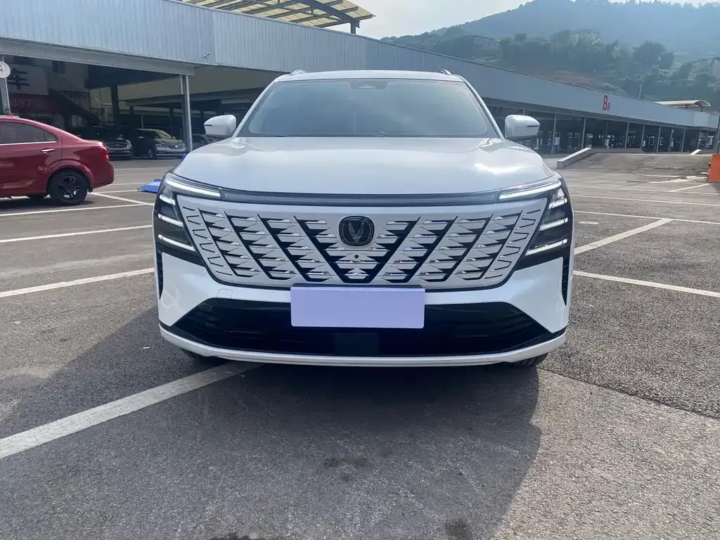 Changan CS75PLUS — фото 8