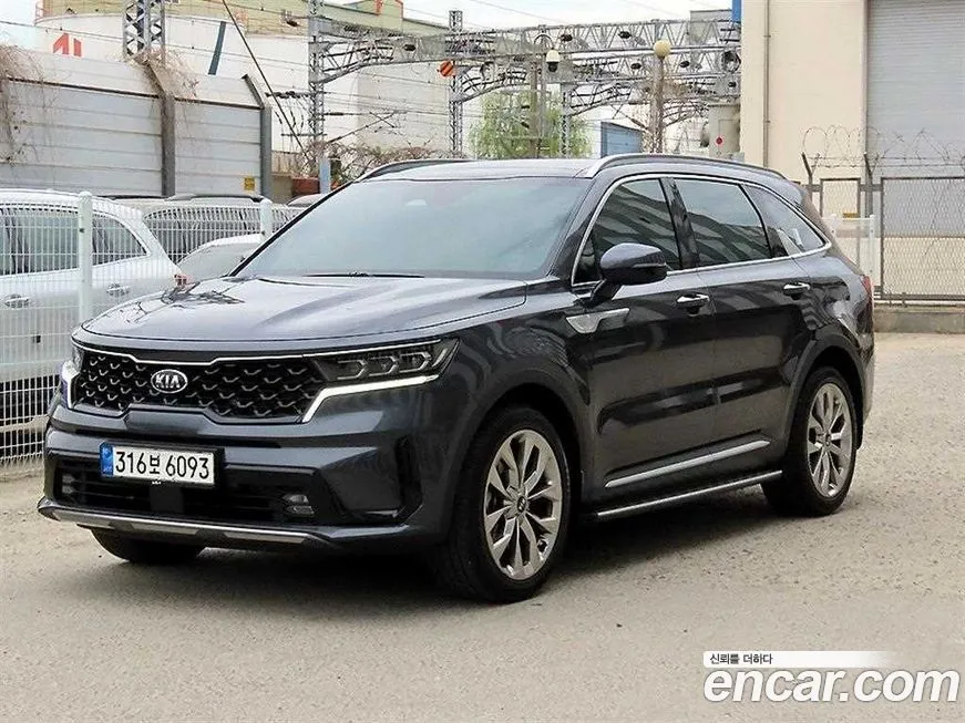 Kia Sorento — фото 9