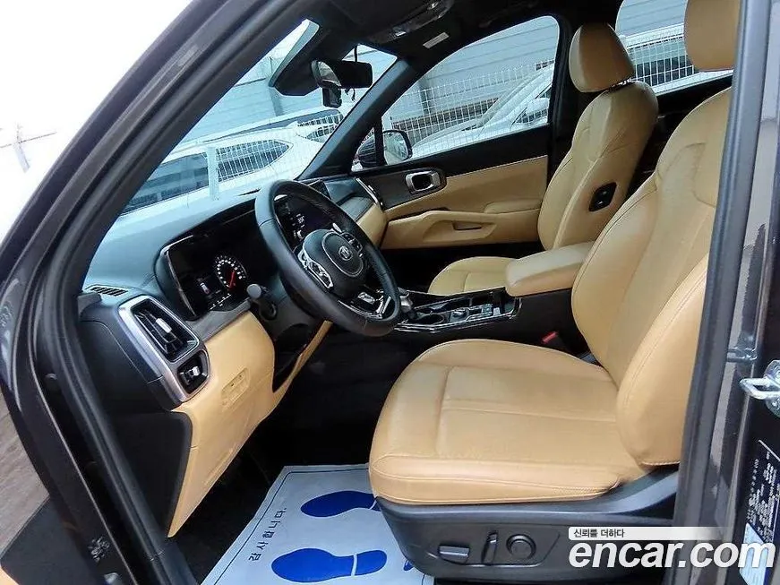 Kia Sorento — фото 7