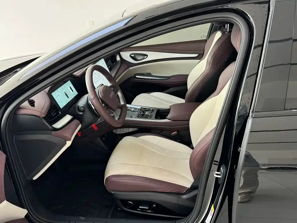 BYD Seal 07 DM-i 2025 из CN, фото 9