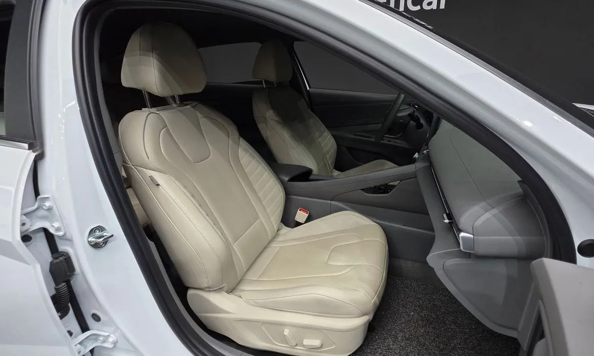 Hyundai AVANTE — фото 2