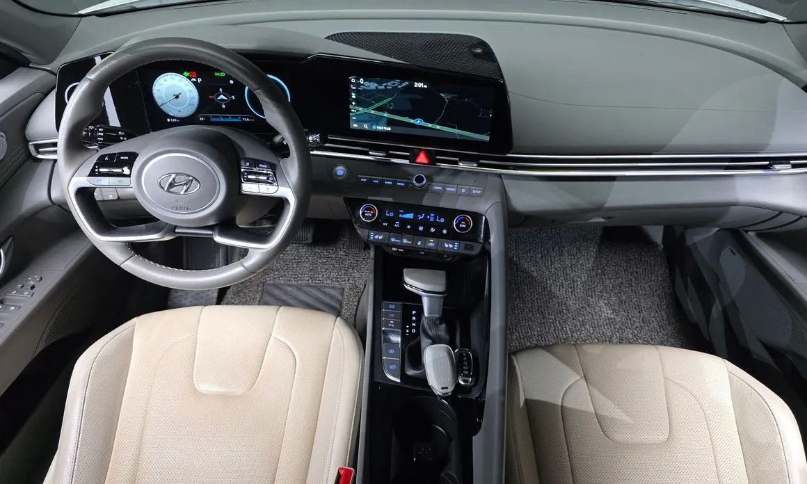 Hyundai AVANTE — фото 8
