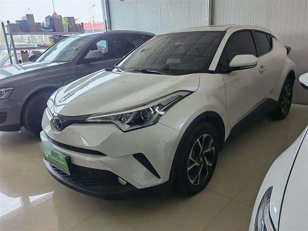 Toyota C-HR — фото 4
