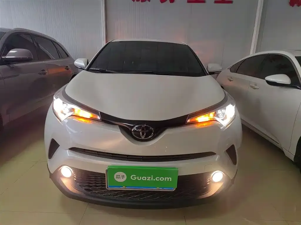 Toyota C-HR — фото 6