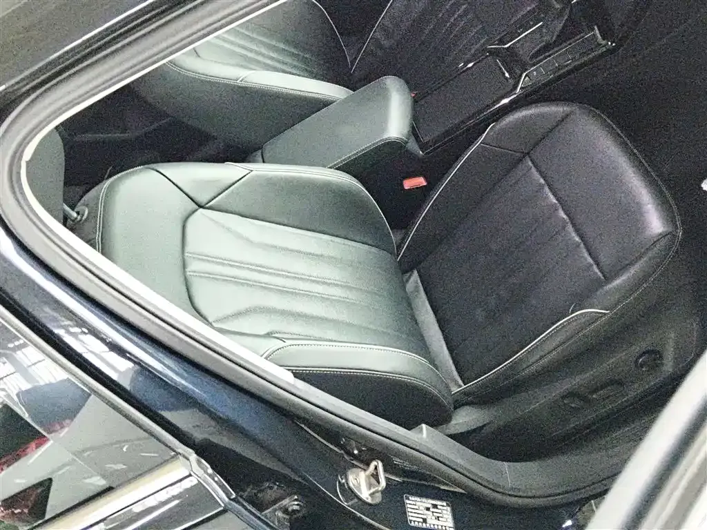 Volkswagen Passat — фото 8
