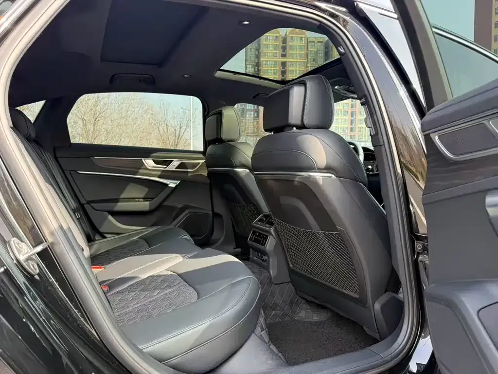 Audi A6L 2025 из CN, фото 2
