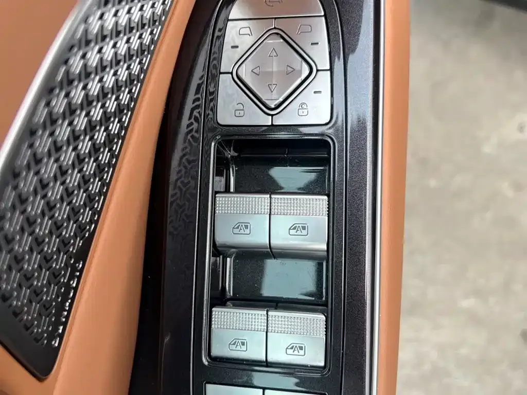 BYD Han L 2025 из CN, фото 4