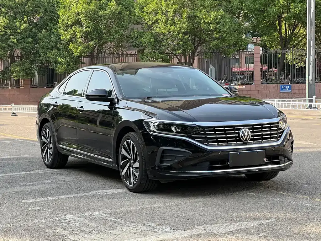 Volkswagen Passat — фото 5