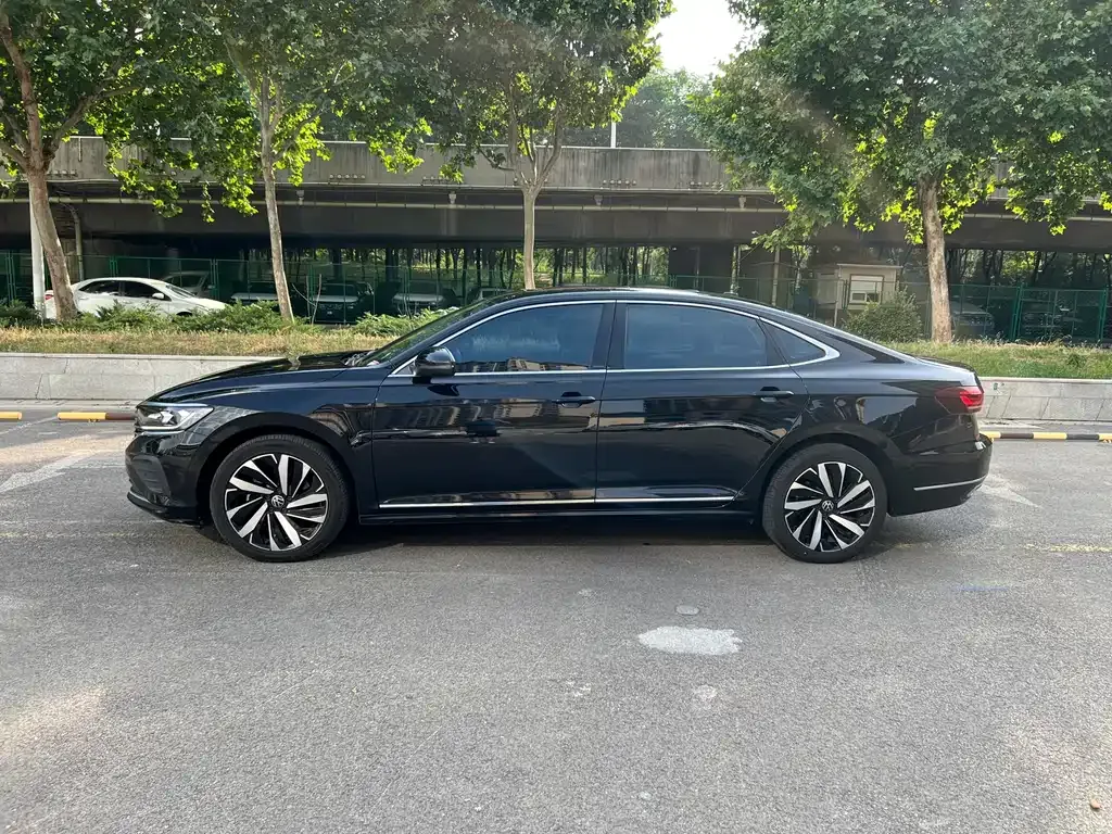 Volkswagen Passat — фото 3