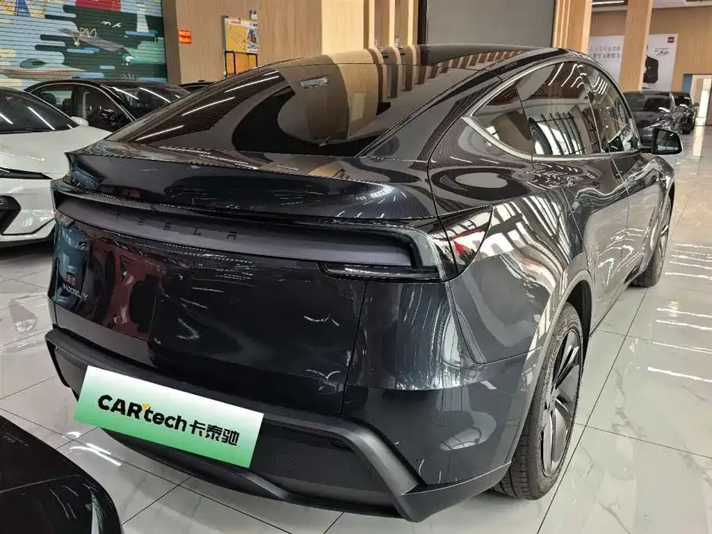 Tesla Model Y — фото 2