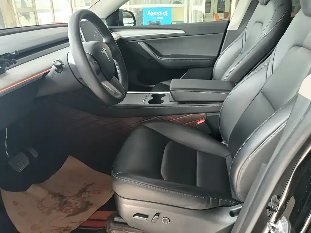 Tesla Model Y 2024 из CN, фото 4