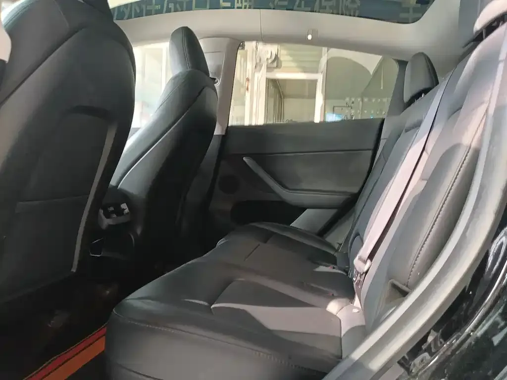Tesla Model Y 2024 из CN, фото 2
