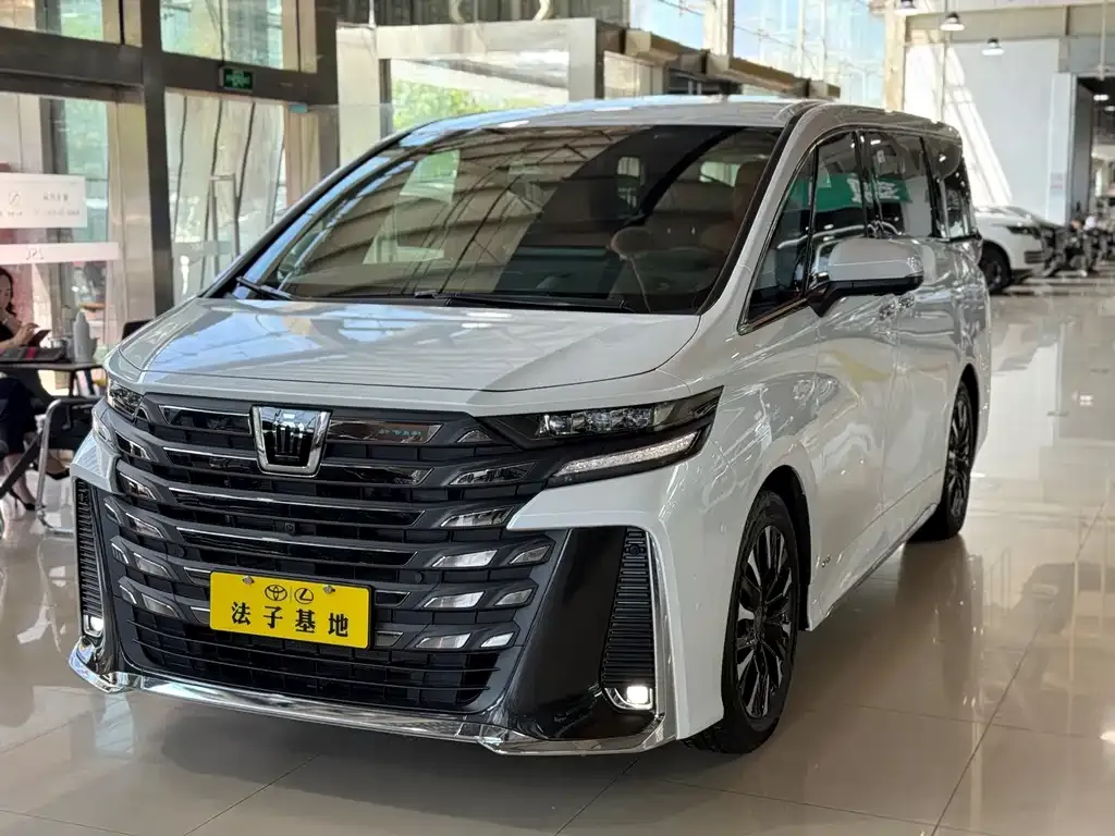 Toyota Vellfire — фото 9
