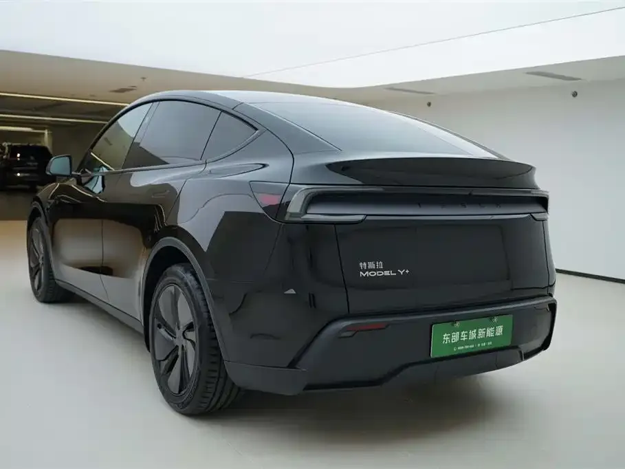 Tesla Model Y 2026 из CN, фото 8