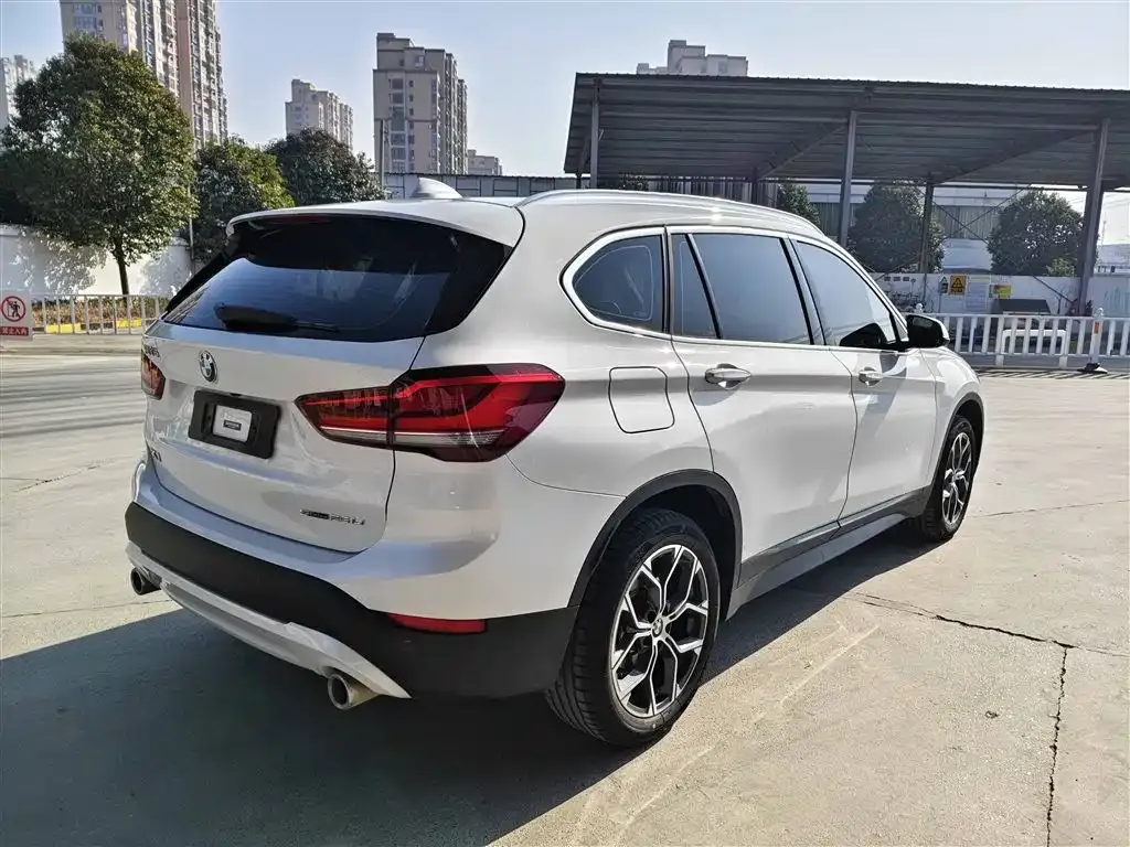 BMW X1 — фото 4