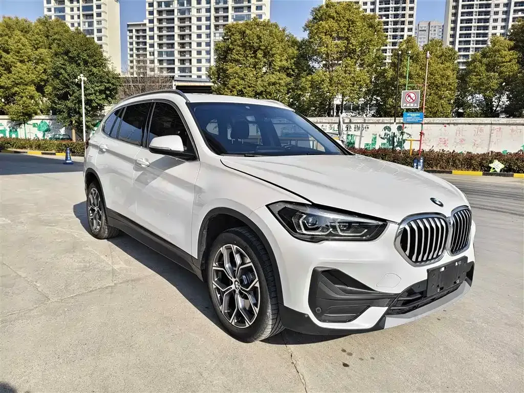 BMW X1 — фото 7