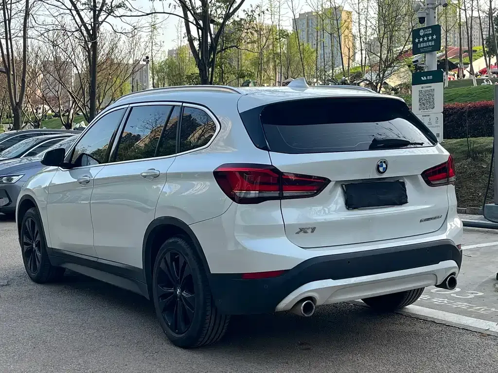 BMW X1 2021 из CN, фото 8