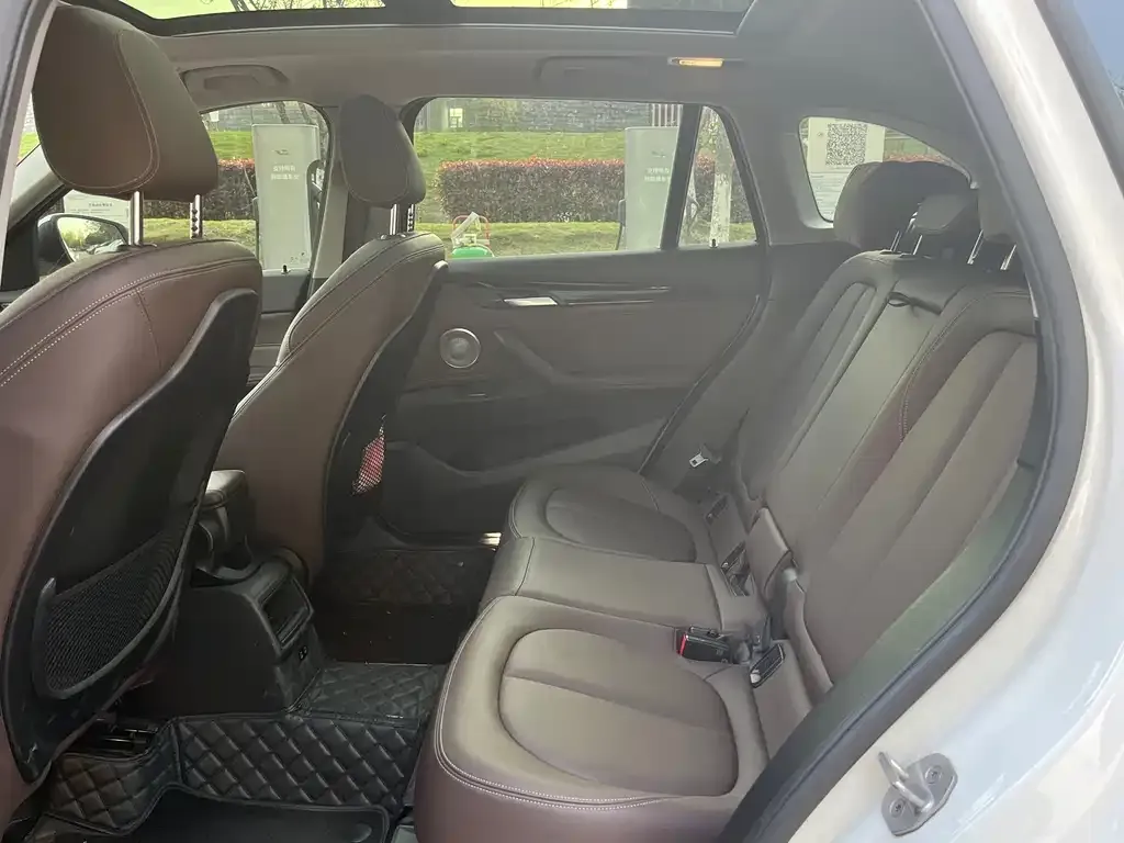 BMW X1 2021 из CN, фото 2