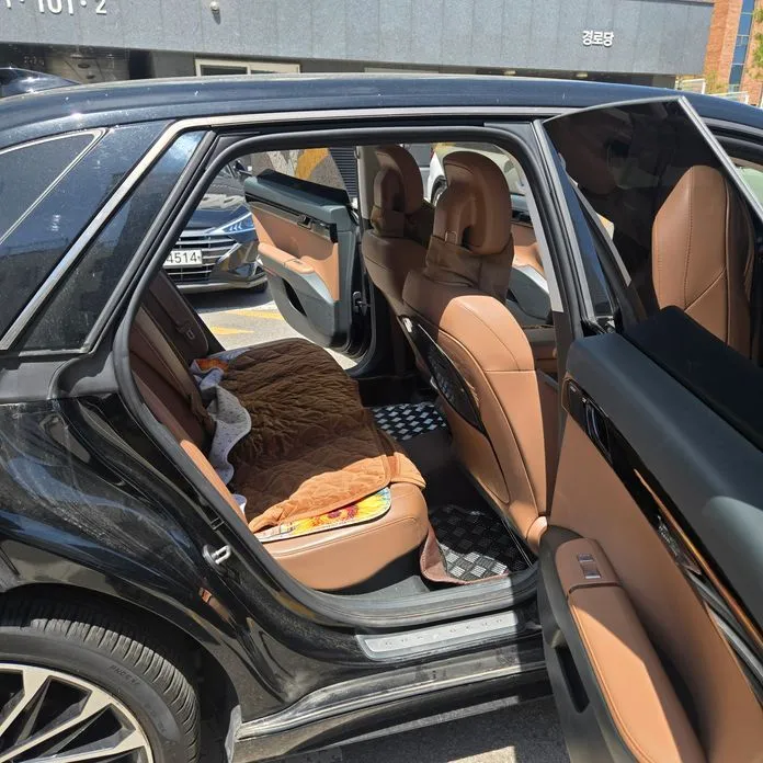 Hyundai Grandeur 2023 из KR, фото 2